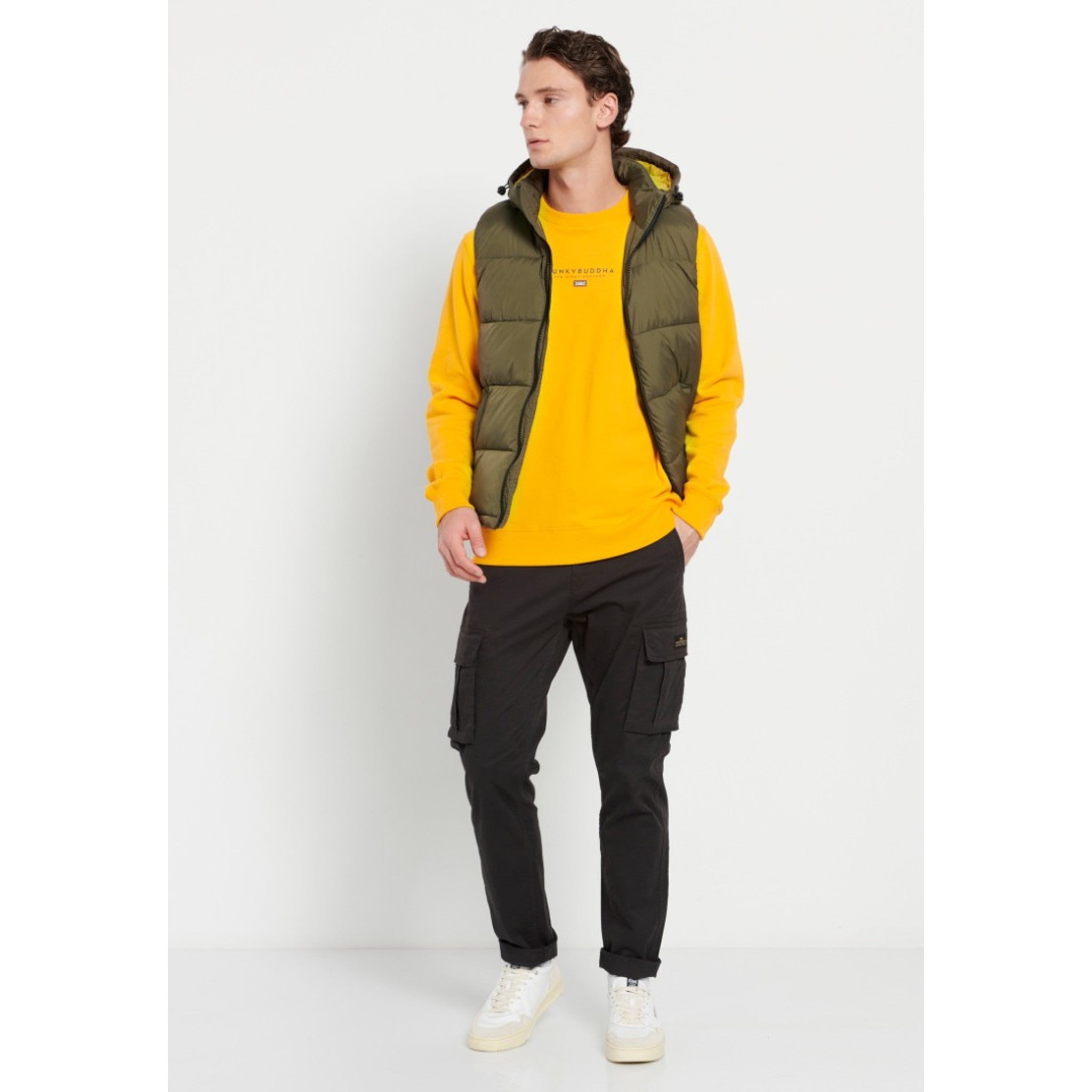 local_15968__color_khaki